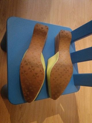 Sandalias Farrux amarillas