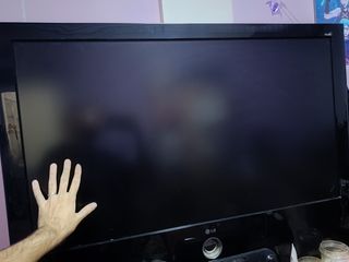 TV LG 42" Full HD con HDMI