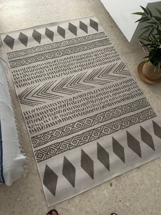 Alfombra boho chic beige y gris
