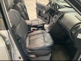 Mahindra XUV 500 2018