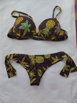 Bikini Brasileño marrón y amarillo