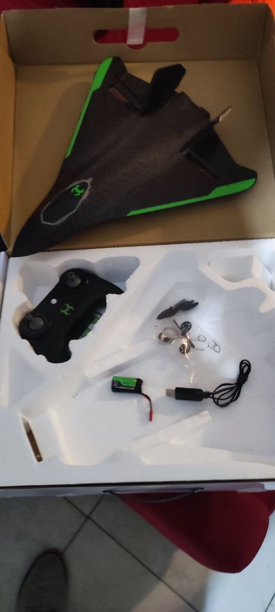 Sky Viper Vector: aereo telecomandato