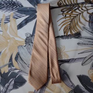 Corbata naranja-amarilla