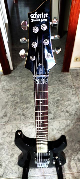 Guitarra electrica Schecter Omen 6 FR-BLK