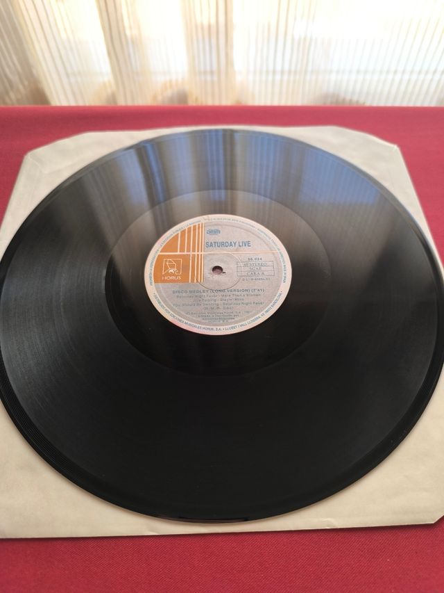Disco Medley - Saturday Live - Vinilo