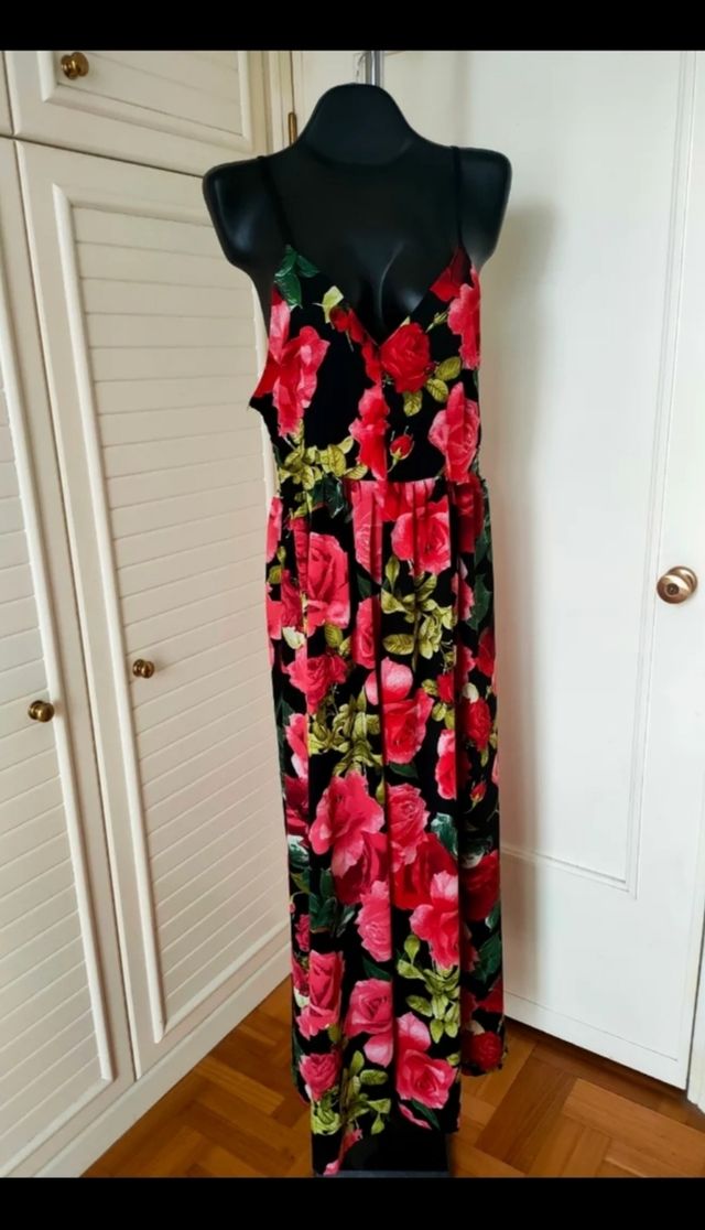 Vestito/Tuta lungo floreale rosso e nero