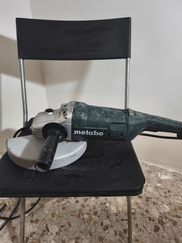 Amoladora radial METABO