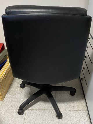 3 Poltrone in pelle nera - no spedizione