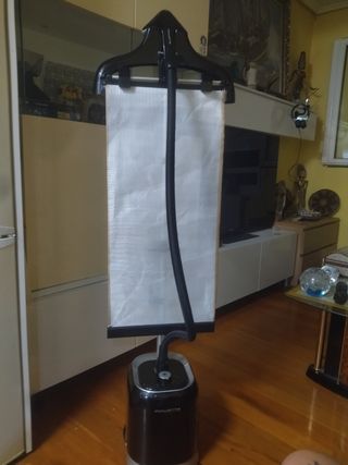 Plancha vertical Rowenta Pro Style no tira VAPOR