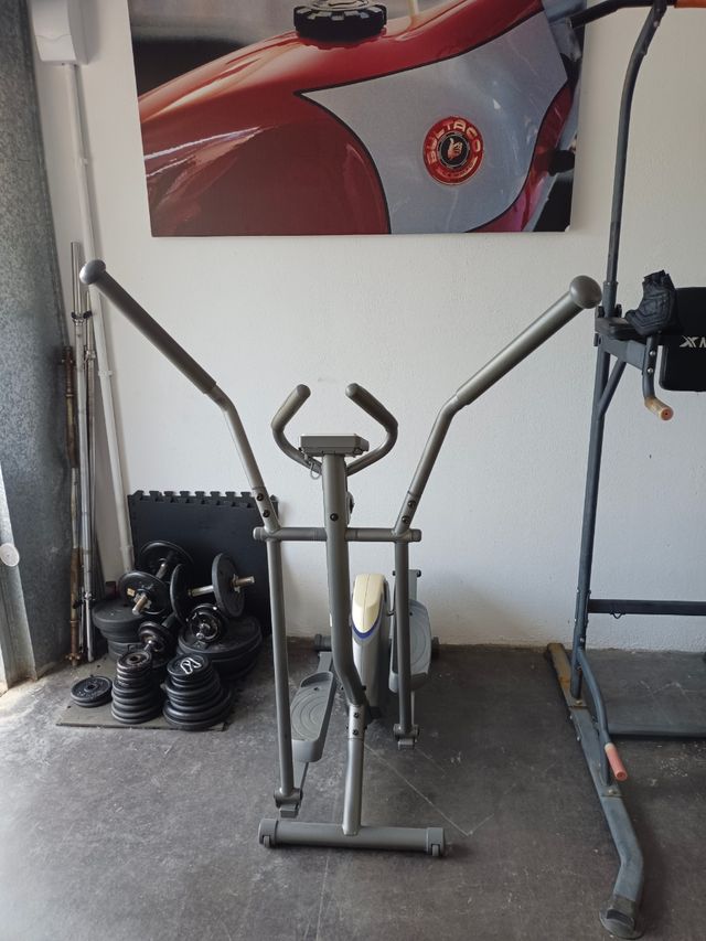 Elíptica fitness compacta