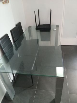 Mesa cristal + sofá chaise-longue