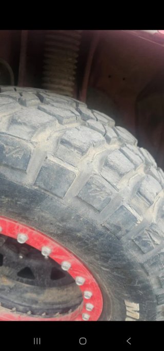 Llantas con antidestallante mud terrain