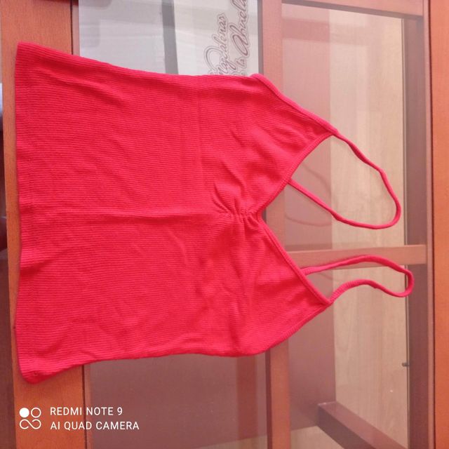 Tops Bershka, Stradivarius todo al precio S,M tall