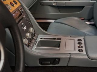 Aston martin DB9 5.9 Volante Touchtronic 2