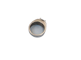 sello oro 18k con diamante de laboratorio