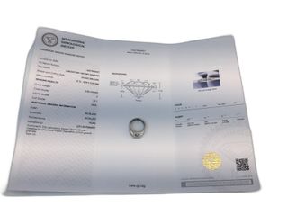 sello oro 18k con diamante de laboratorio