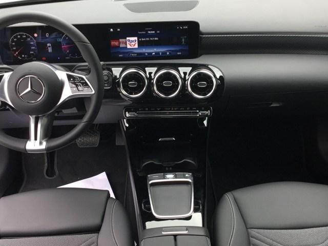 Mercedes-Benz Clase A A 200 d (3) Compacto (W177) 2024, foto 8