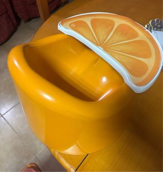 Silla bebé + bandeja naranja