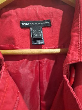 Gabardina roja - Talla 38 amplia impecable