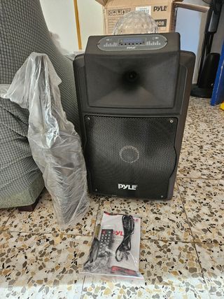Altavoz PYLE Bluetooth 700W con Luces