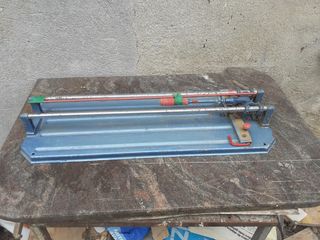 Cortadora de azulejos manual