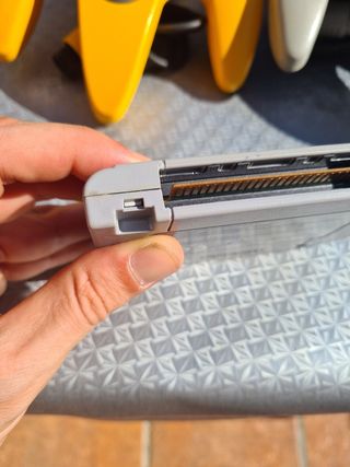 Videoconsola Nintendo 64 PAL + 6 videojuegos.