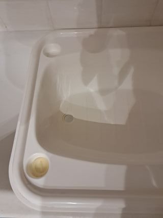 Bañera sobre bañera para bebé