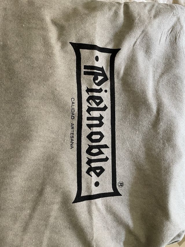 Maletín Pielnoble negro, nuevo