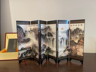 Biombo Chino Antiguo en miniatura.