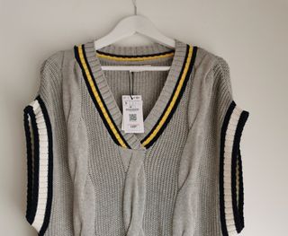 Chaleco punto gris Stradivarius M