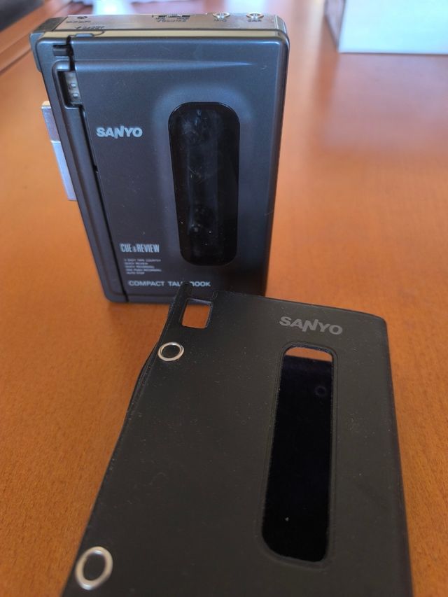 Grabadora Sanyo Micro-cassette