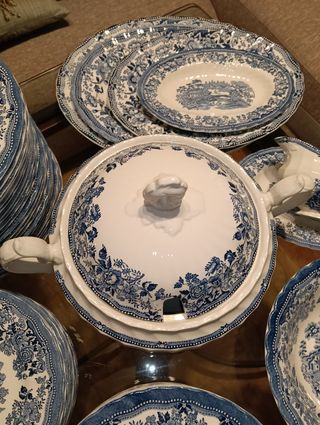 Vajilla porcelana inglesa azul