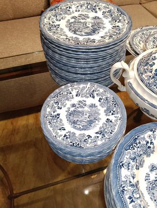 Vajilla porcelana inglesa azul