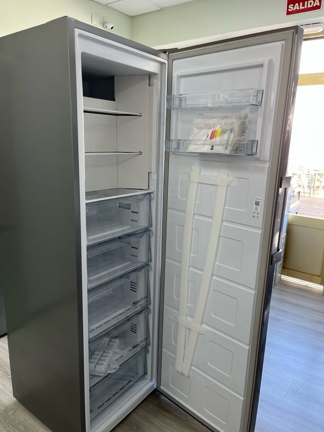 Beko A++ Congelador Vertical