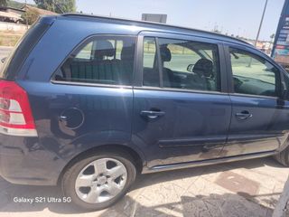Opel Zafira 2012