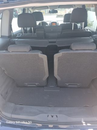 Opel Zafira 2012