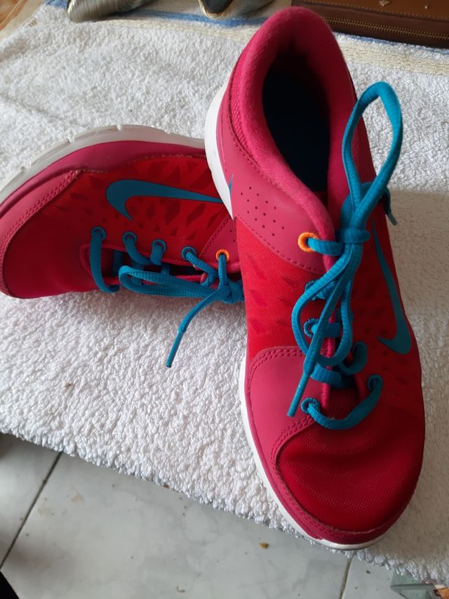 Zapatillas Nike rosa y turquesa - 36