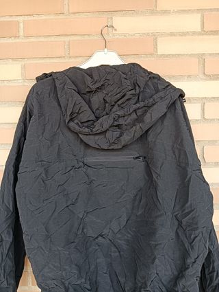 Chaqueta cortavientos negra Mujer Talla S oversize