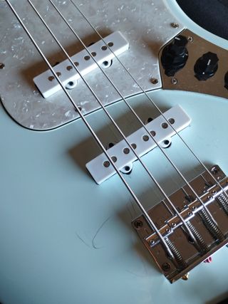 Bajo Sire Marcus Miller V3
