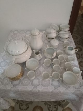 Juego café porcelana ( todo lo de la foto )