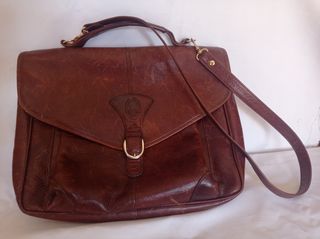 Bolso marrón piel antiguo