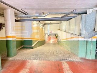 Garaje en venta en Centre en Sabadell