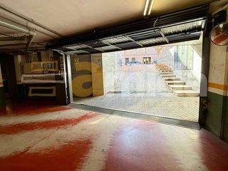 Garaje en venta en Centre en Sabadell