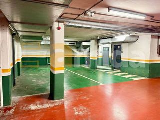 Garaje en venta en Centre en Sabadell