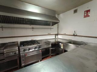 Local comercial en venta en Almeda - El Corte Inglés en Cornellà de Llobregat