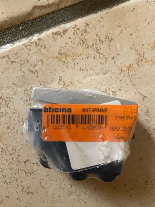 Invertitore BTicino SNT4004NF