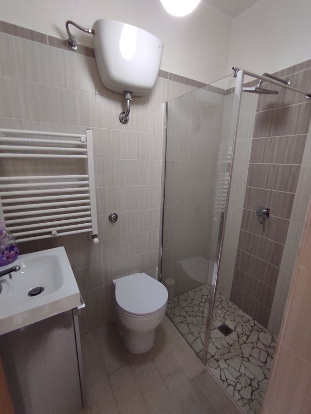 Camera 6 posti letto 2 vani e bagno indipendente