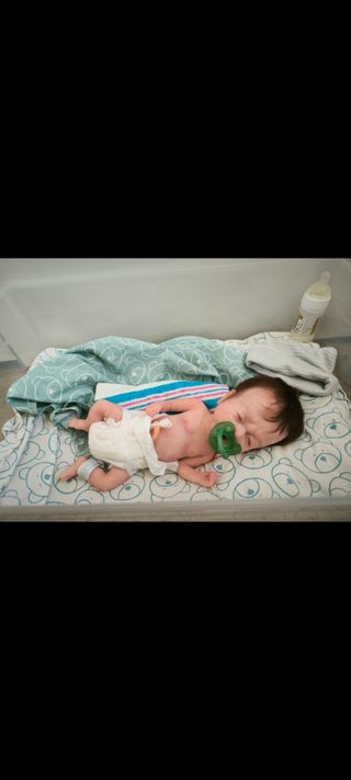 Bambola Reborn di silicone fatta a mano
Bambino