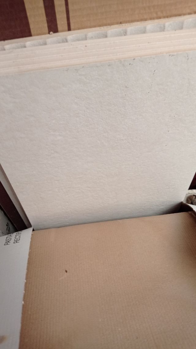 14 rajoles Argentta 30x90cm