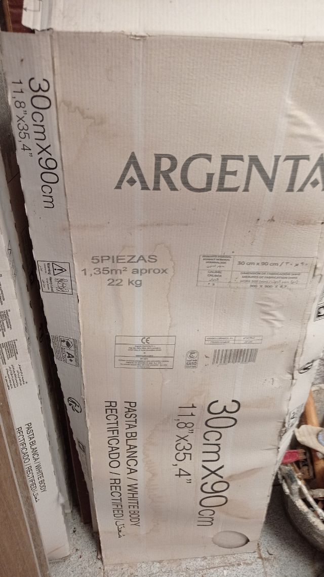 14 rajoles Argentta 30x90cm